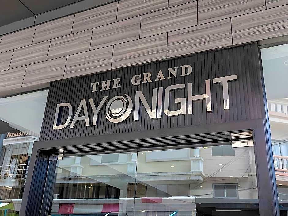 The Grand Day Night โรงแรม Pattaya