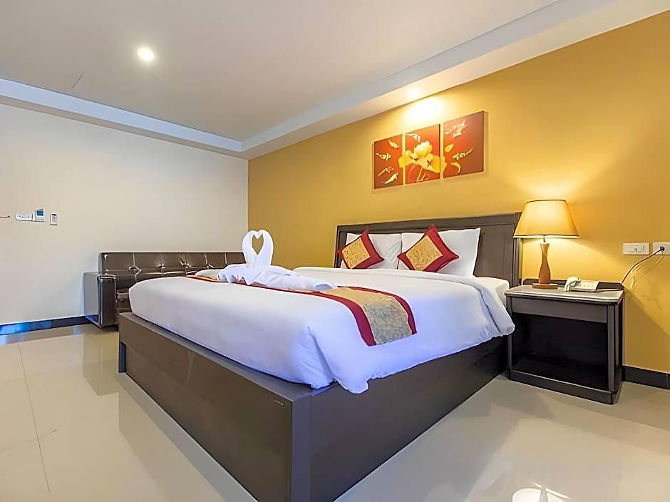 The Grand Day Night โรงแรม