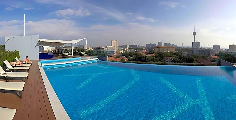 Unique Regency โรงแรม 4*