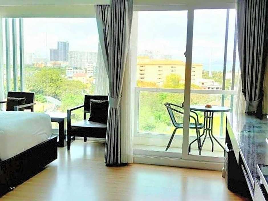 Unique Regency โรงแรม