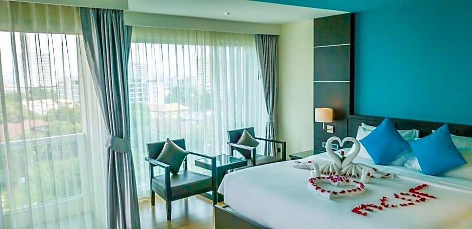 Unique Regency โรงแรม Pattaya