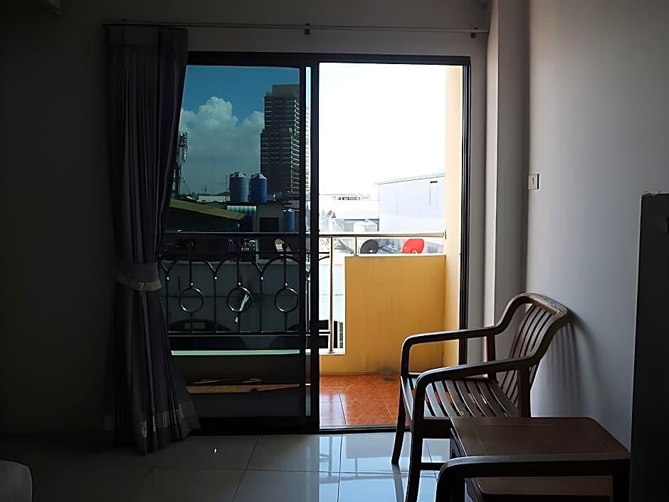 Charlie Place Hotel 3*
