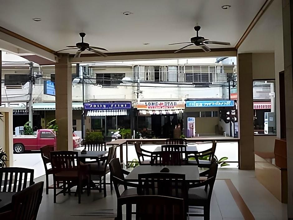New Nikom Court Pattaya