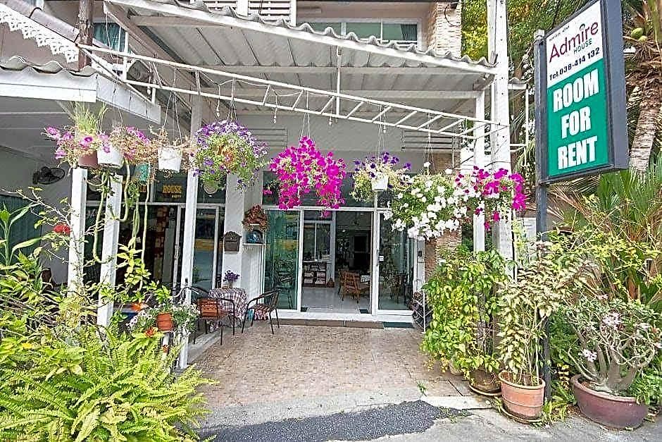 Admire House Guest house *