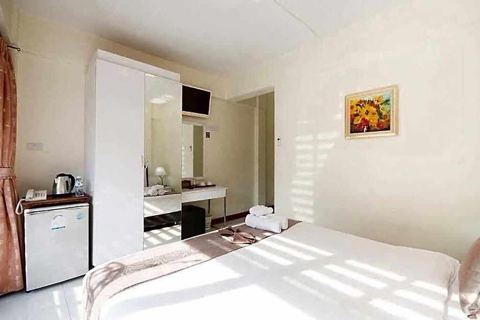 Admire House Pattaya