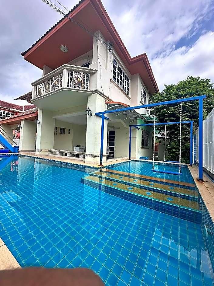 Hotel Arm Casa Pool