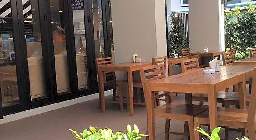 โรงแรม W14