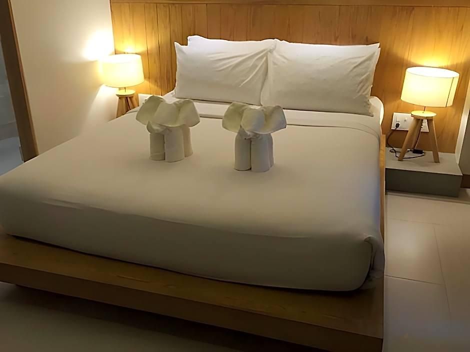 W14 โรงแรม 3*