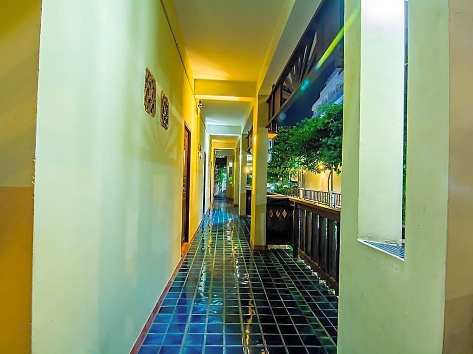 สุทัศน์คอร์ท 2 โรงแรม