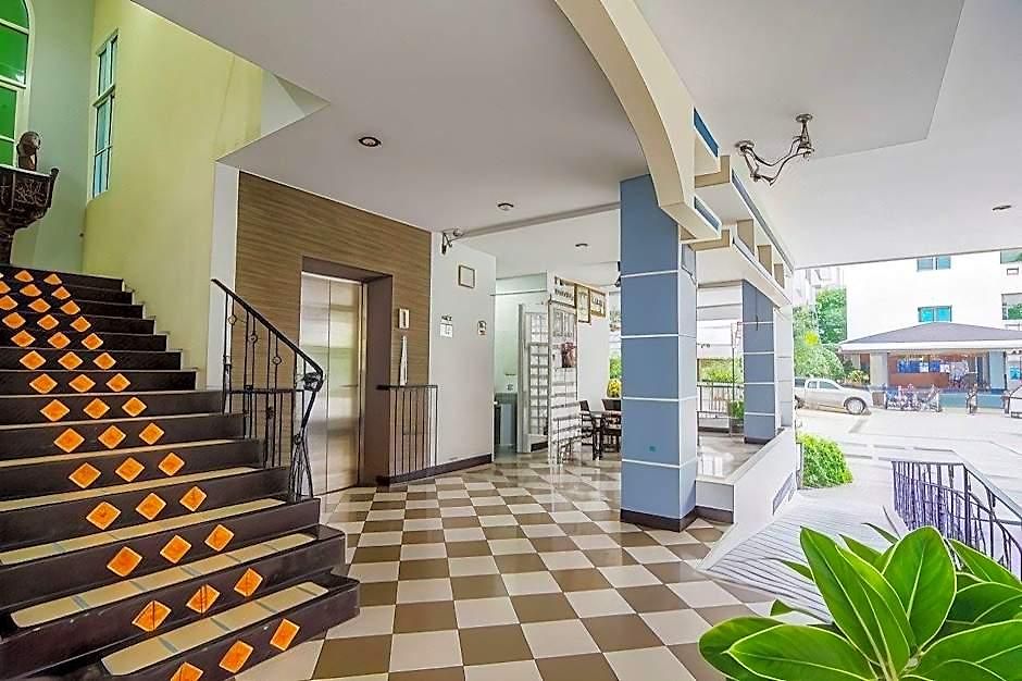 Hotel Sutus Court 4 Pattaya