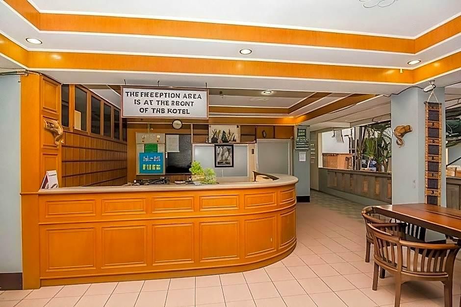 Sutus Court 4 Hotel 3*