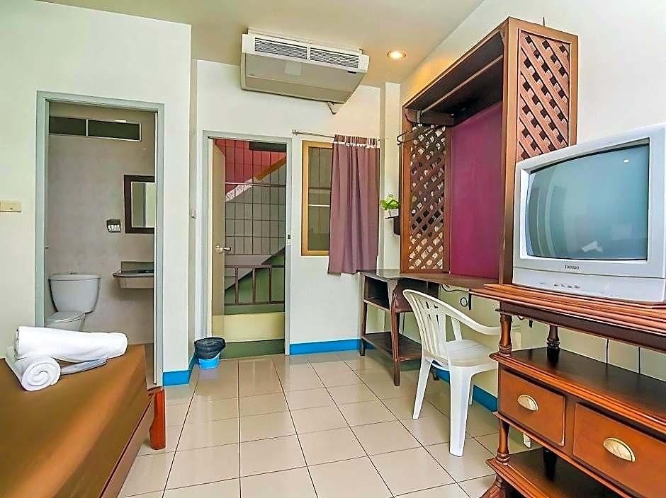Sutus Court 4 3* Pattaya