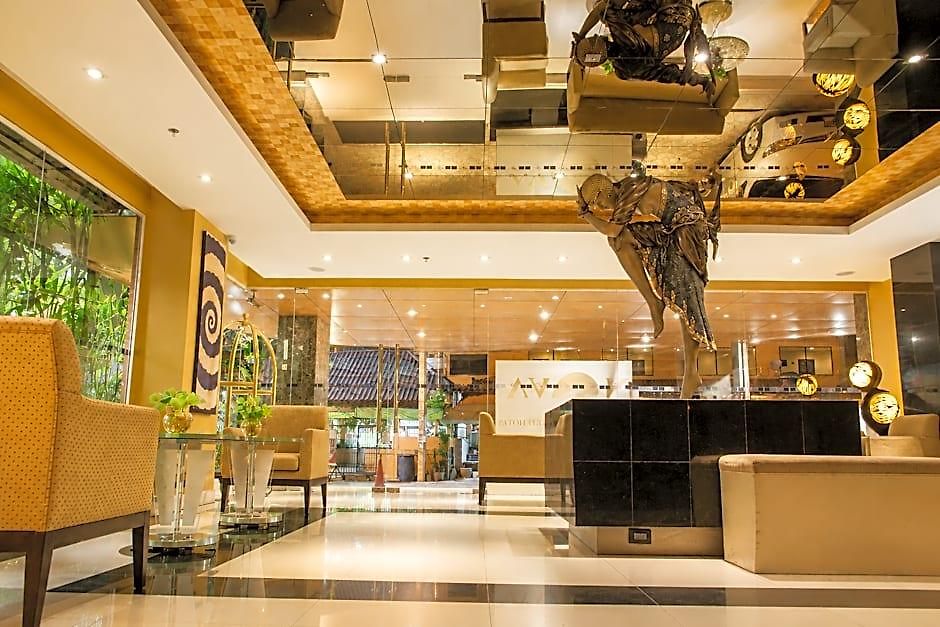 Nova Gold Hotel