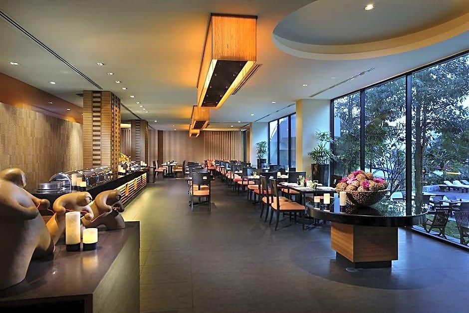 โรงแรม Amari 5*