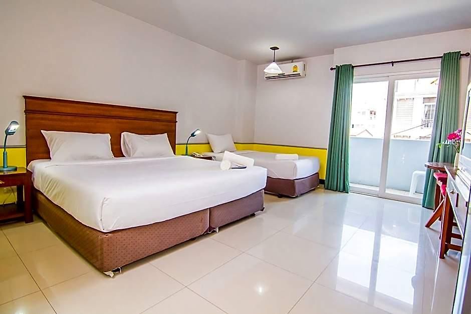 Sutus Court 5 Hotel 3*