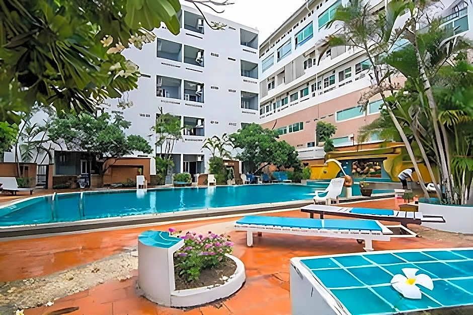 Hotel Sutus Court 5