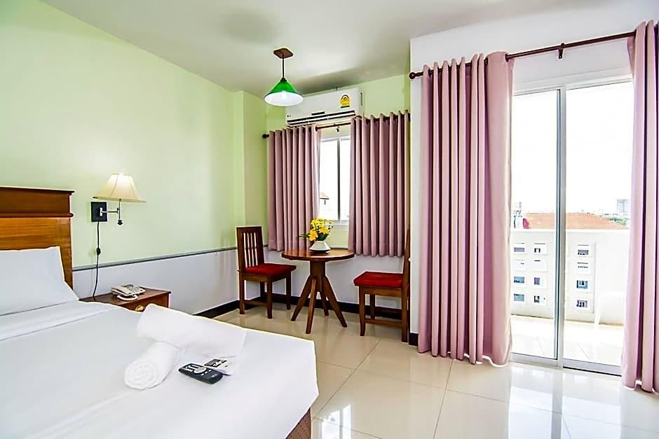 Hotel Sutus Court 5 3*