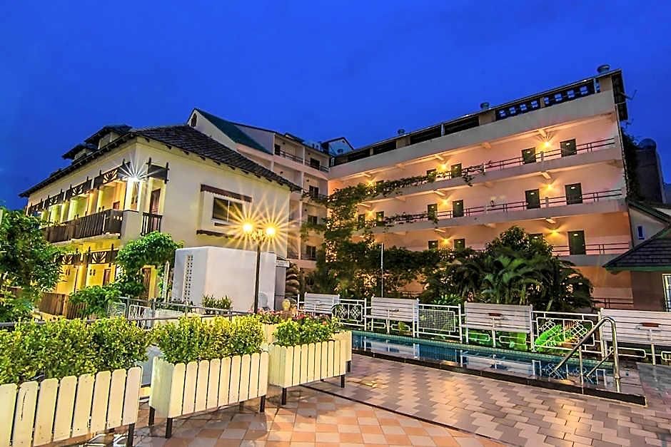 Hotel Sutus Court 5