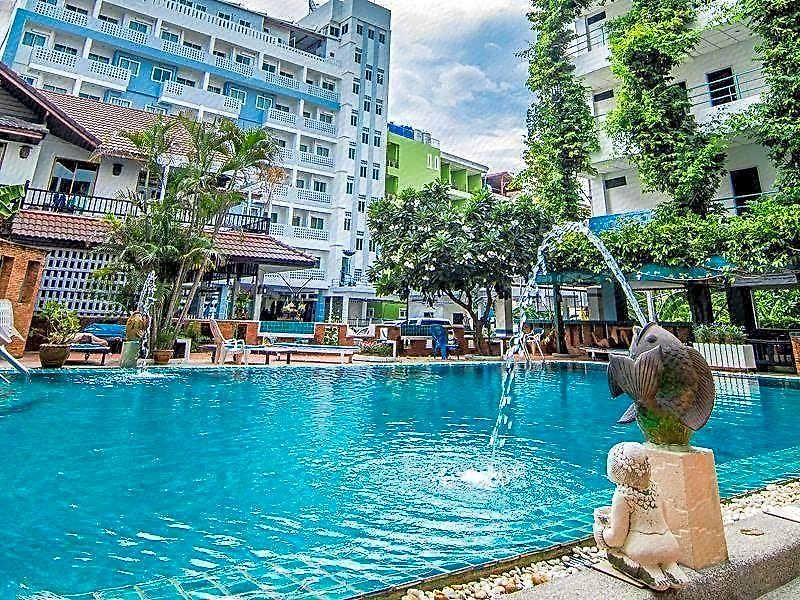 Hotel Sutus Court 5 Pattaya