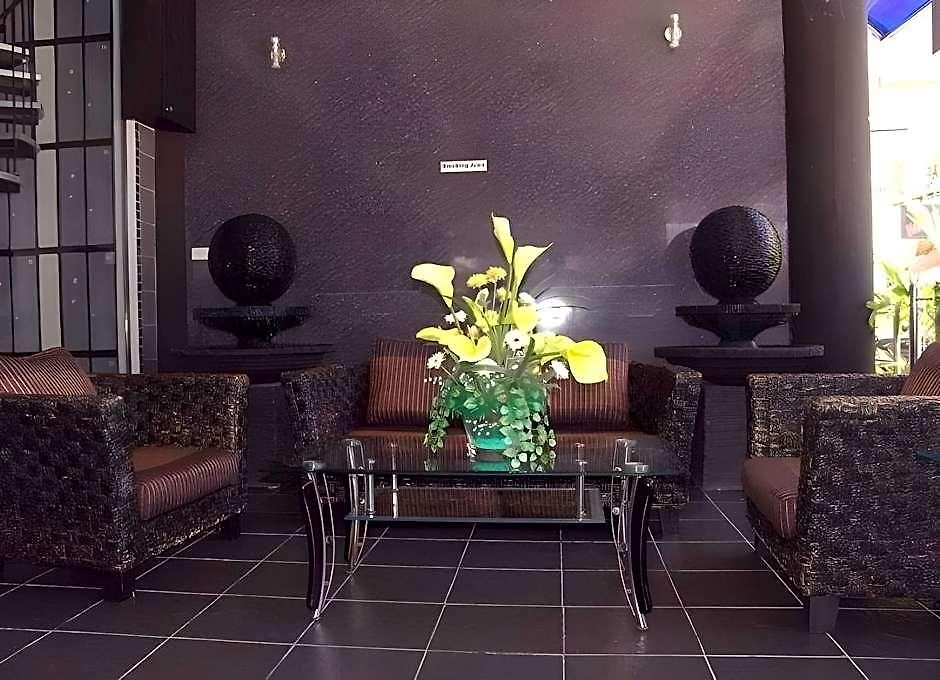 The Venue 3*