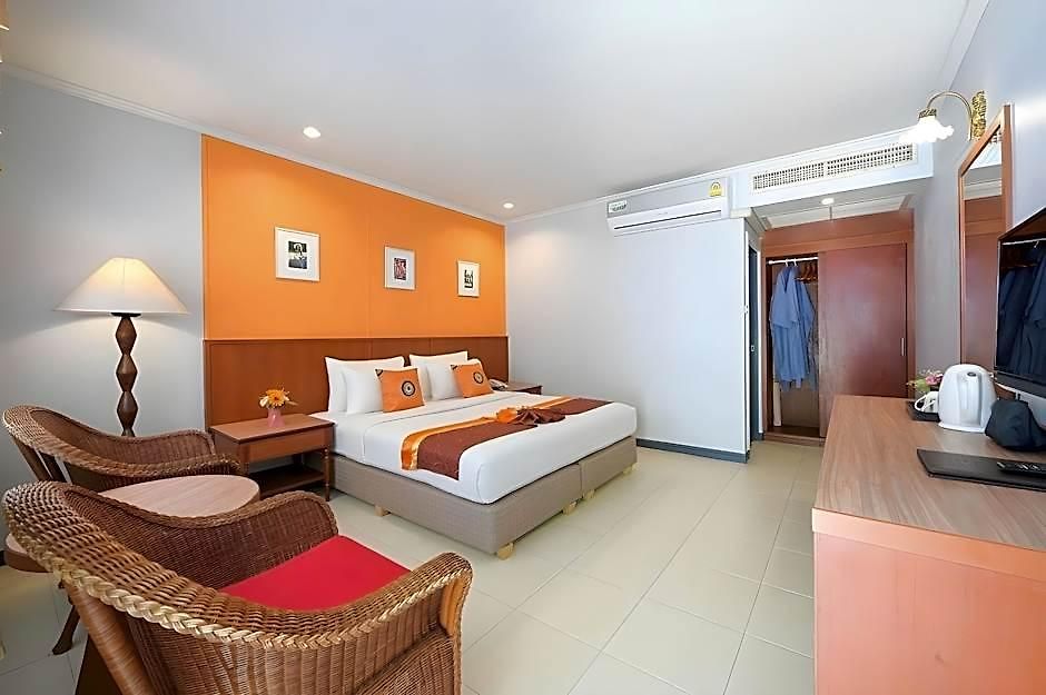 โรงแรม S Formally Sabai