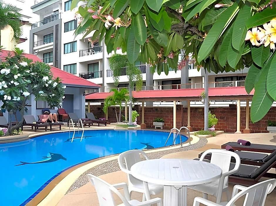 S Formally Sabai โรงแรม 3*