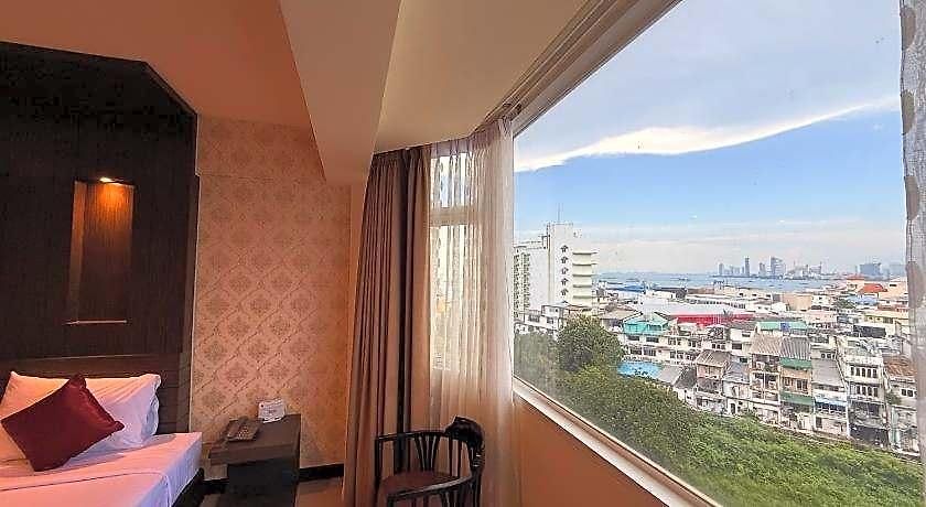 Suncity Hotel 4*
