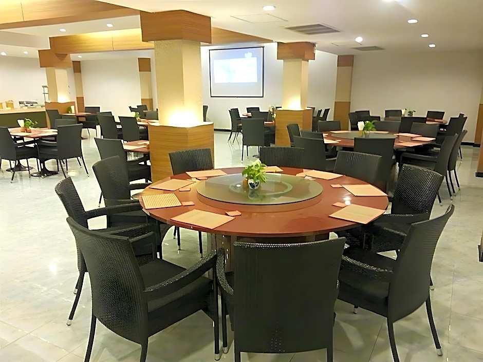 Hotel Suncity 4*