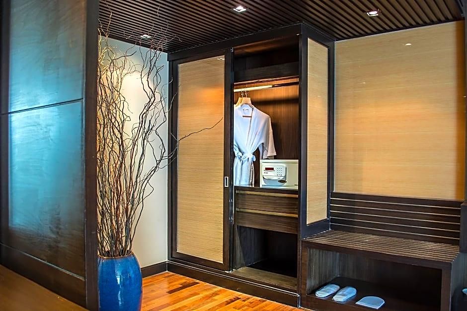 A-one Hotel 4*