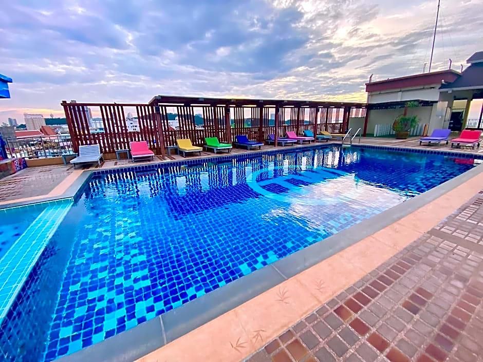เบย์วอลค์ เรสซิเดนซ์ พัทยา - บาย ไทยวัฒน์ 3* Pattaya