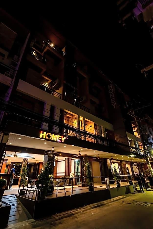 โรงแรม Honey