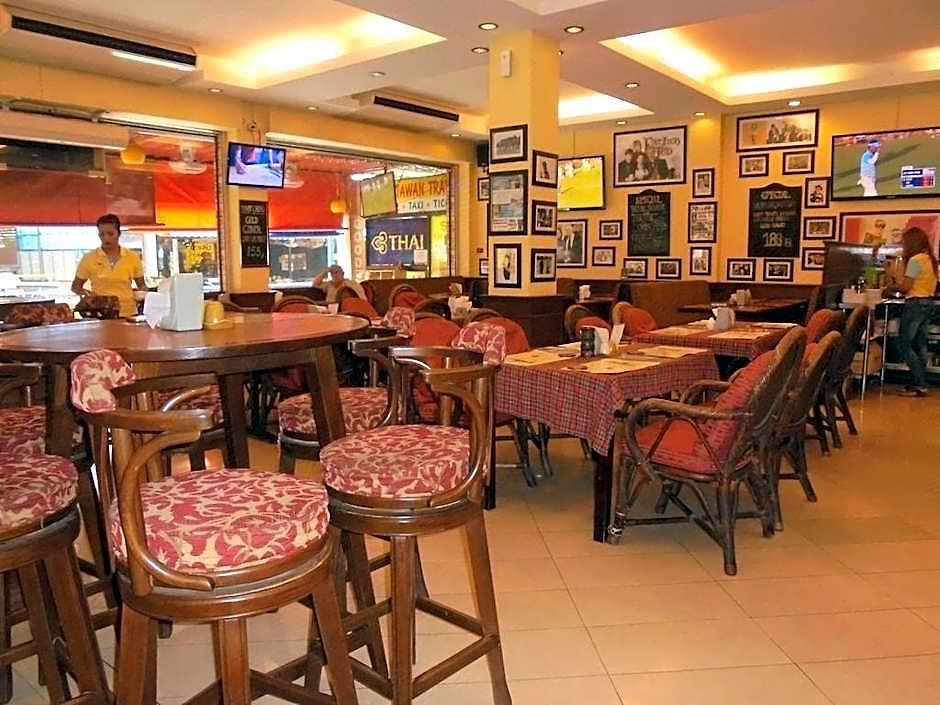 Robin's Nest & Restaurant *
