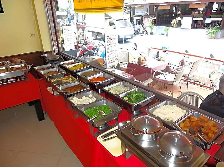Robin's Nest & Restaurant Guest house Pattaya