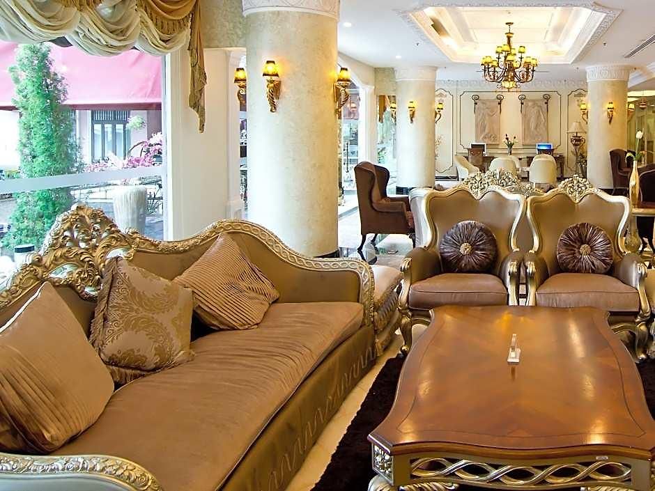 Lk Metropole Hotel 4*
