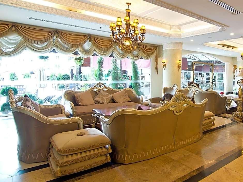 Lk Metropole Hotel 4*