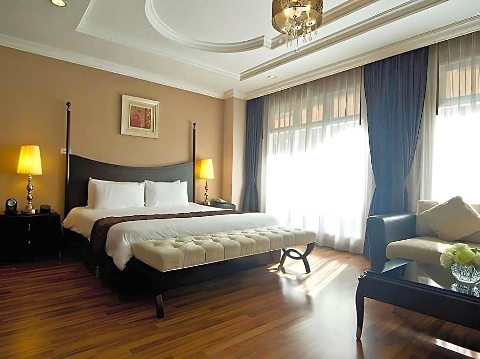 Lk Metropole Hotel