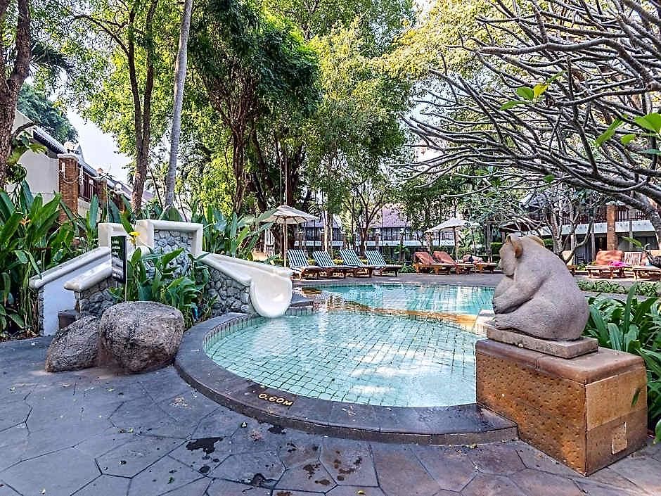รีสอร์ท วู้ดแลนด์ โฮเต็ล แอนด์ Pattaya