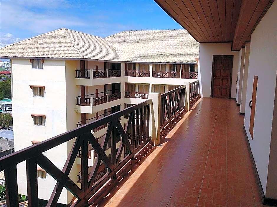 Resort Phuphaya Pattaya