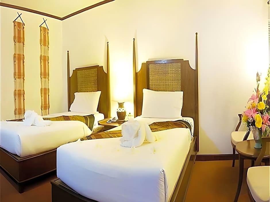 Resort Phuphaya Pattaya