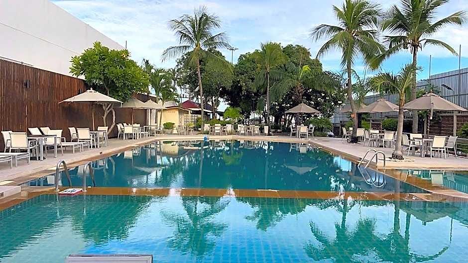 Twin Palms Pattaya, Sha Extra Certified Hotel