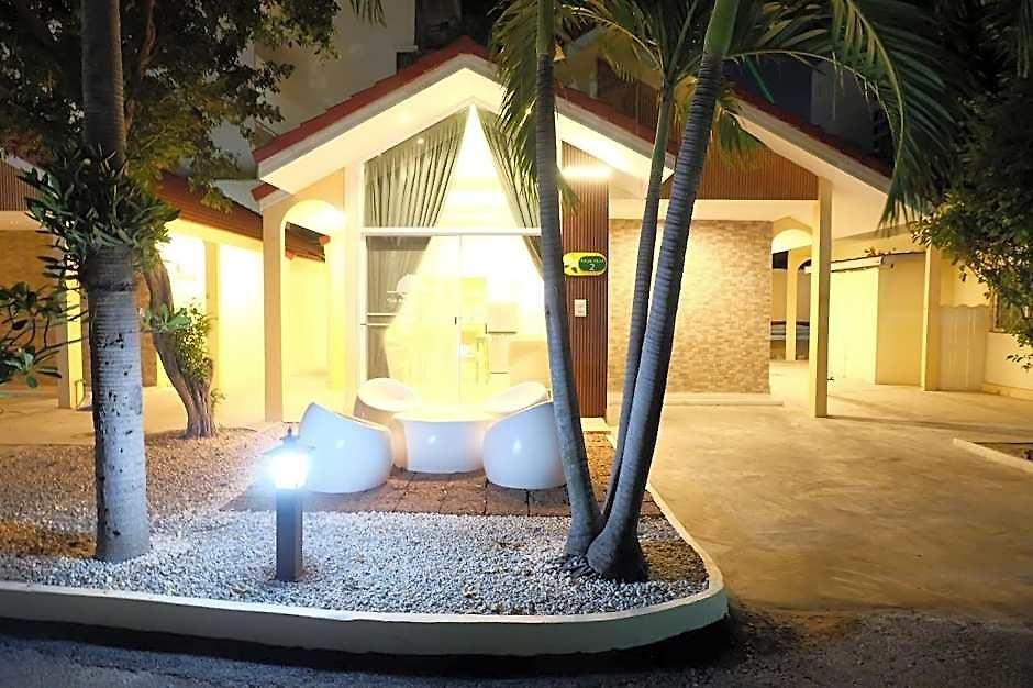 Twin Palms Pattaya, Sha Extra Certified Hotel 3*