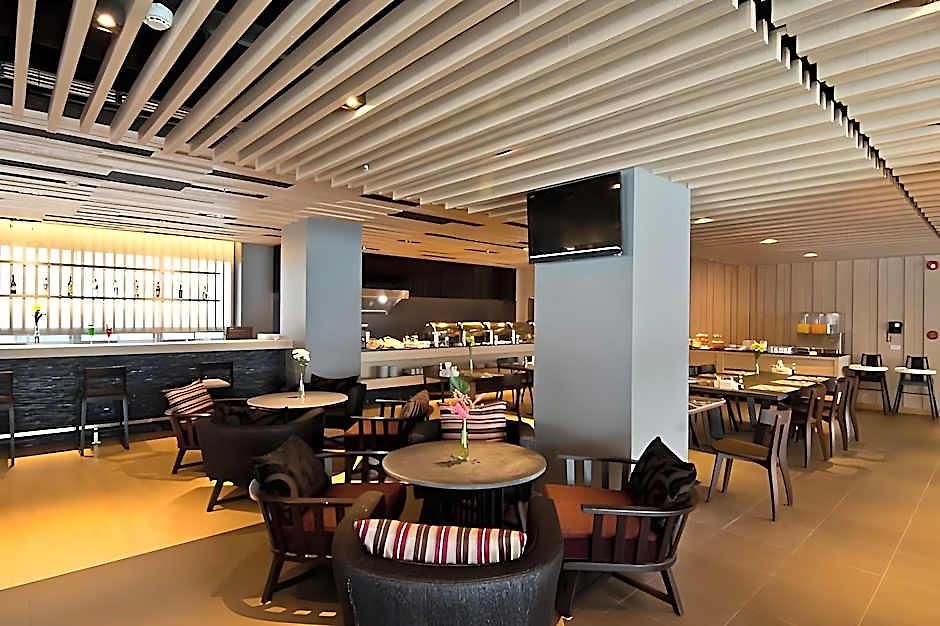 The Sun Xclusive โรงแรม