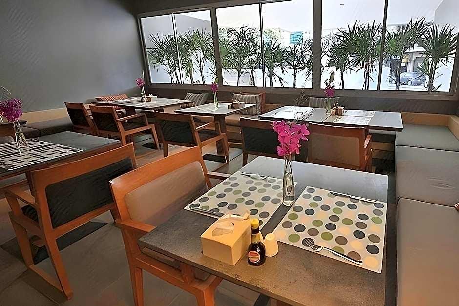 The Sun Xclusive Hotel 3*