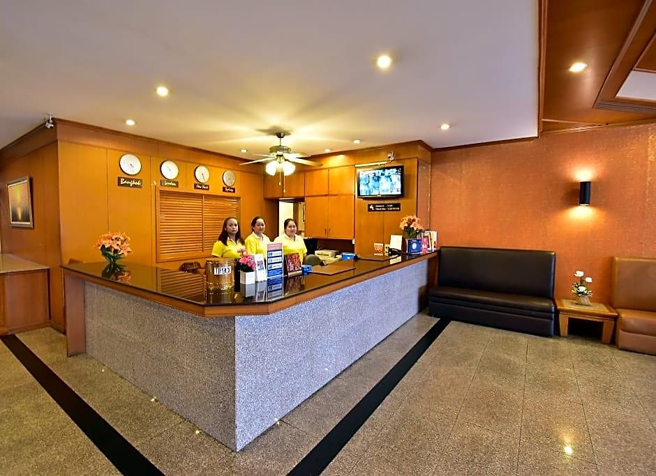 Hotel Dynasty