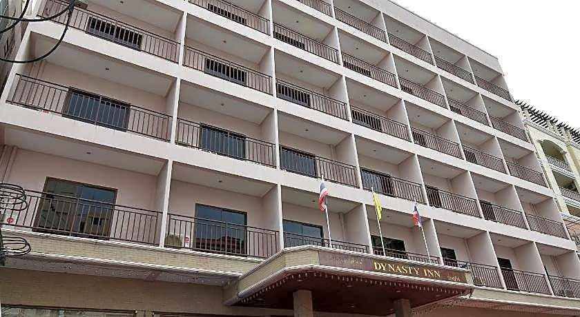 Dynasty Hotel 3*