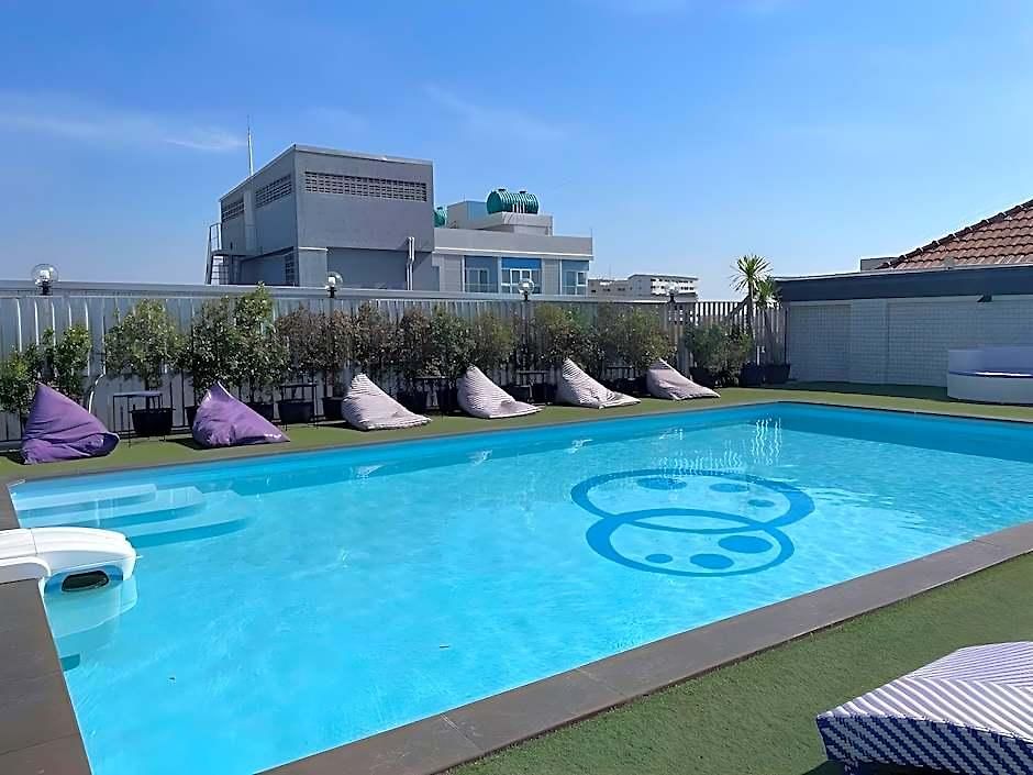Hotel Embryo 4*