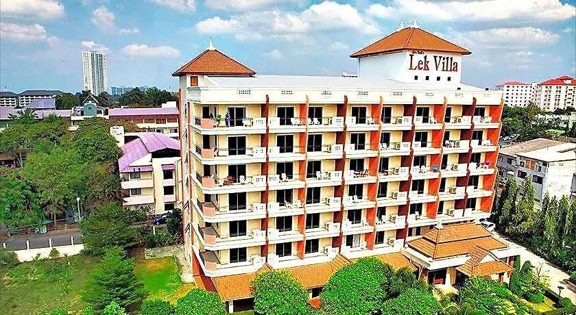 Hotel Lek 3*
