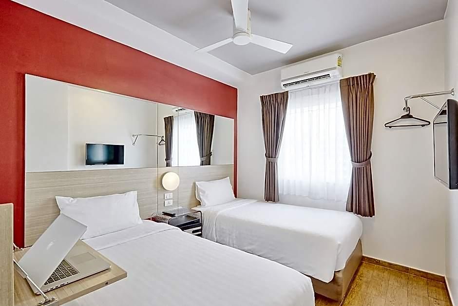 Easy Planet Hotel 3*
