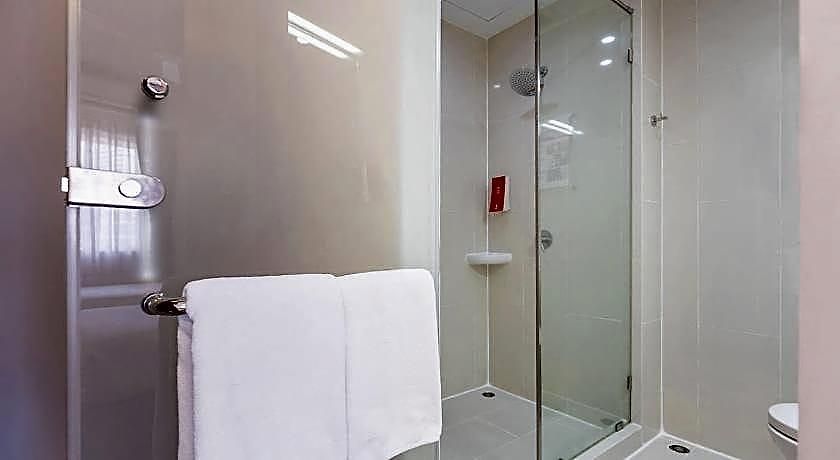 Easy Planet Hotel