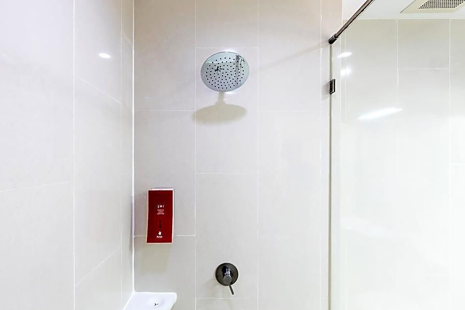 Easy Planet Hotel 3*